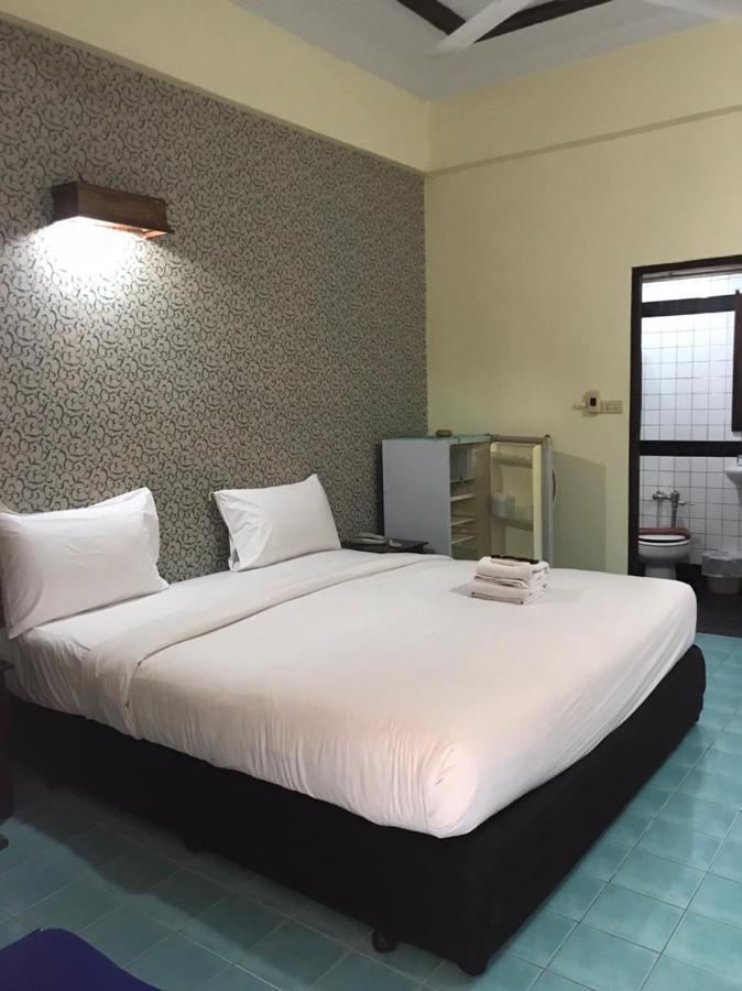 Hotel Sutus Court 7 Pattaya Zewnętrze zdjęcie