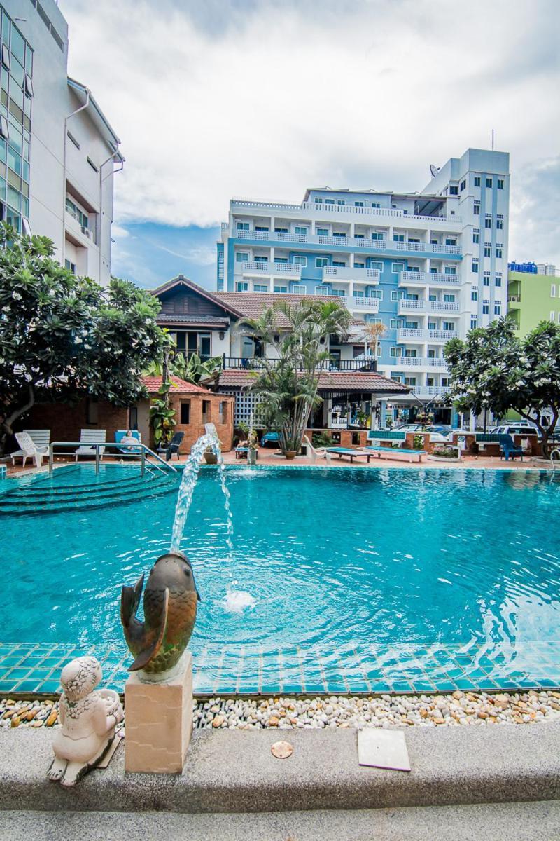 Hotel Sutus Court 7 Pattaya Zewnętrze zdjęcie