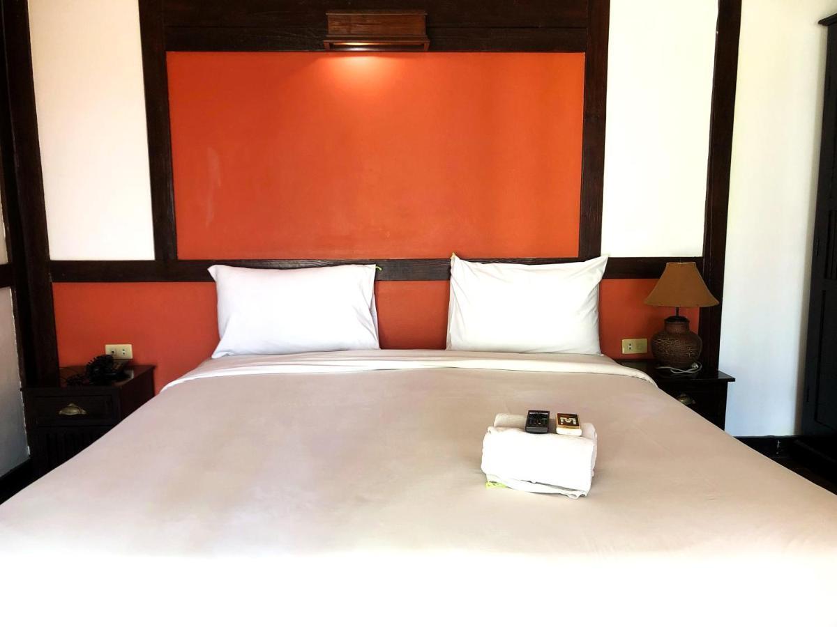 Hotel Sutus Court 7 Pattaya Zewnętrze zdjęcie